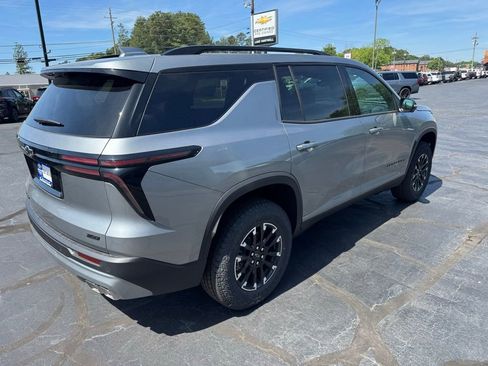 New 2026 Chevrolet Traverse Z71 w/ Driver Confidence Package AWD/4WD image 8