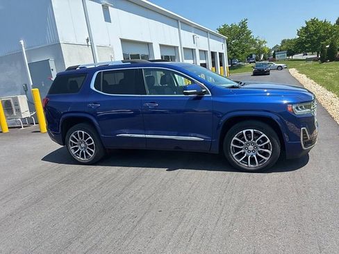 Used 2023 GMC Acadia Denali w/ Denali Technology Package AWD/4WD image 4