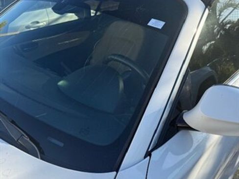 Used 2013 BMW 135i Convertible image 5