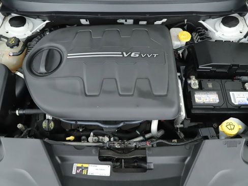 Used 2018 Jeep Cherokee Limited image 16