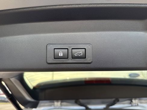 Certified 2024 Subaru Ascent Premium w/ Convenience Package image 22