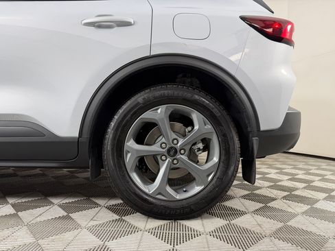 Used 2025 Ford Escape ST-Line w/ Equipment Group 301A FWD image 29