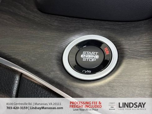 New 2025 Jeep Grand Cherokee L Limited w/ Luxury Tech Group II image 36