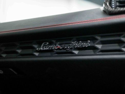 Used 2015 Lamborghini Huracan LP 610-4 image 52