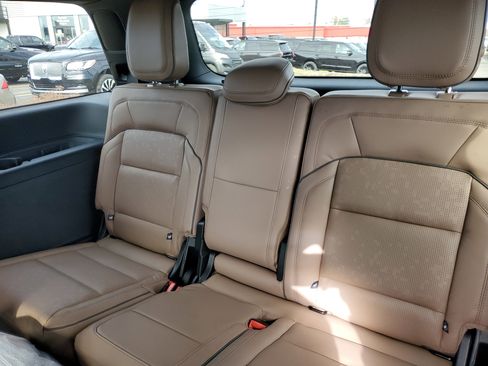 New 2026 Lincoln Navigator Black Label AWD/4WD image 25