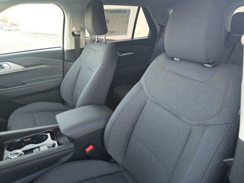 New 2026 Ford Explorer Active image 15