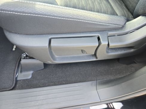 Used 2023 Nissan Pathfinder S FWD image 20