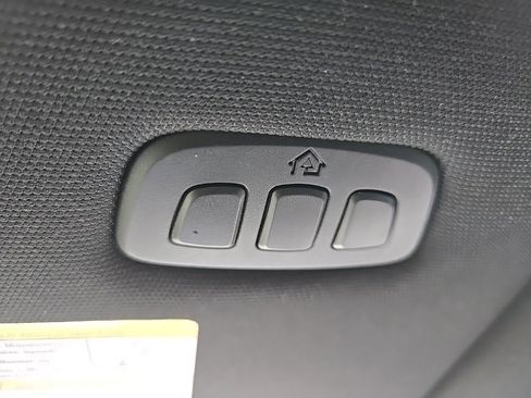 Used 2023 Ford F150 Platinum w/ FX4 Off-Road Package image 86