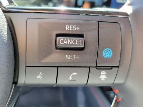 New 2025 Nissan Kicks SR image 29