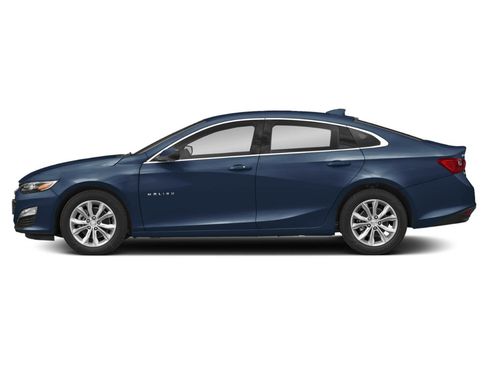 Used 2024 Chevrolet Malibu LT image 3