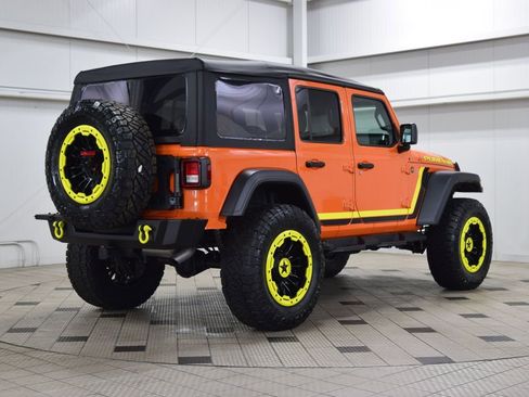 Used 2025 Jeep Wrangler Sport image 7