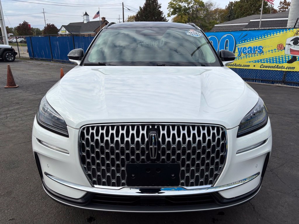Used 2025 Lincoln Corsair AWD w/ Equipment Group 101A image 11