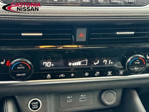 Used 2023 Nissan Rogue Platinum image 21