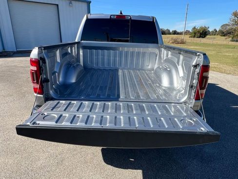Used 2023 RAM 1500 Laramie image 32
