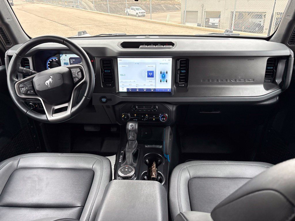 Used 2024 Ford Bronco Black Diamond AWD/4WD image 10