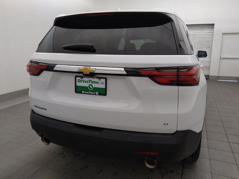 Used 2023 Chevrolet Traverse LT FWD image 7