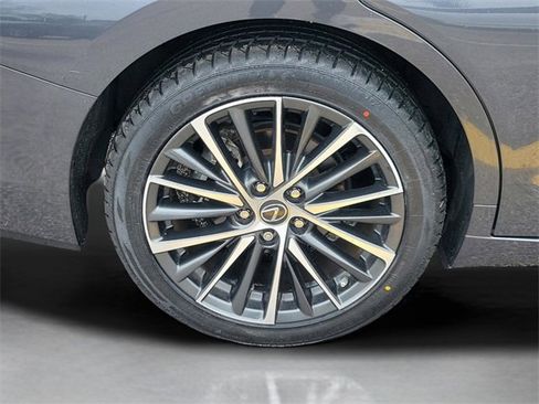 Used 2022 Lexus ES 350 350 w/ Premium Package image 5