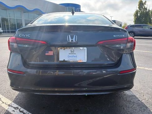 Used 2024 Honda Civic Touring image 7