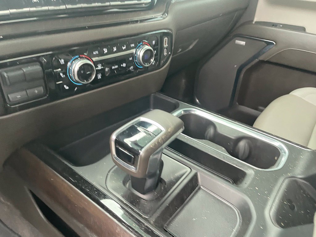 Used 2024 GMC Sierra 1500 SLT w/ SLT Premium Package AWD/4WD image 32