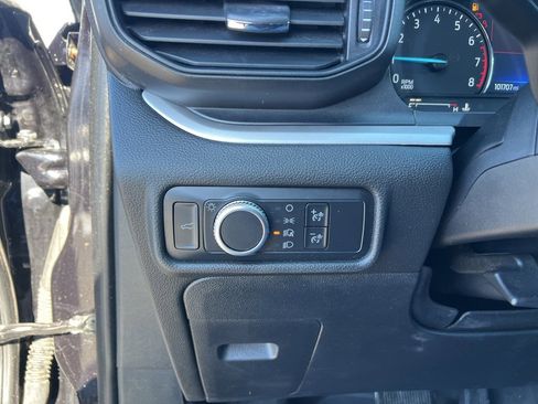 Used 2020 Ford Explorer XLT w/ Comfort Package image 16