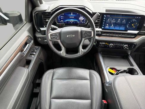 Used 2025 Chevrolet Silverado 3500 LT w/ Trail Boss Package image 12