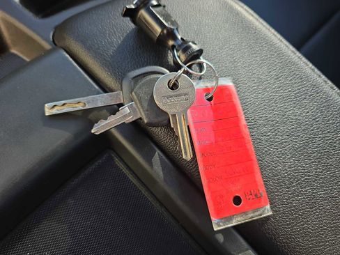 Used 2019 Chevrolet Silverado 1500 W/T image 19