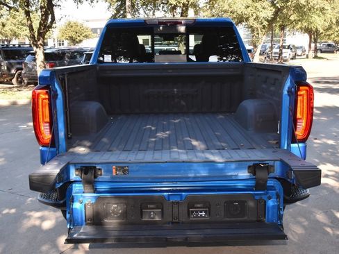 Used 2024 GMC Sierra 1500 AT4X image 40