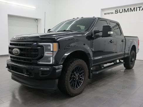 Used 2022 Ford F250 Lariat w/ Black Appearance Package AWD/4WD image 7
