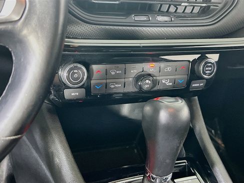 Used 2022 Jeep Compass Latitude w/ Convenience Group AWD/4WD image 15