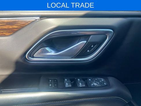 Used 2023 Chevrolet Suburban Premier AWD/4WD image 39
