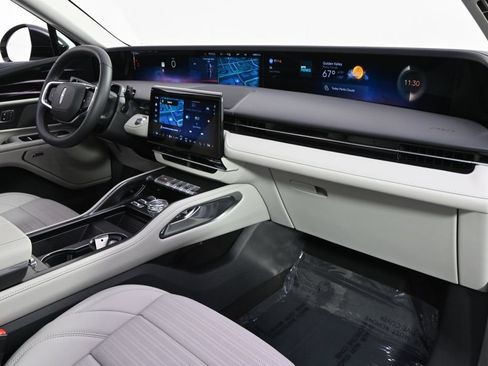 New 2026 Lincoln Nautilus Reserve w/ Jet Appearance Package AWD/4WD image 15