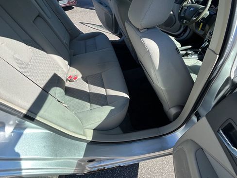 Used 2011 Ford Fusion SE w/ 202A Rapid Spec Order Code image 13