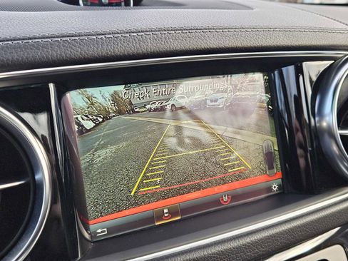 Used 2017 Mercedes-Benz SL 550 image 27