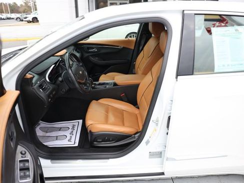 Used 2016 Chevrolet Impala LTZ w/ Enhanced Convenience Package image 15