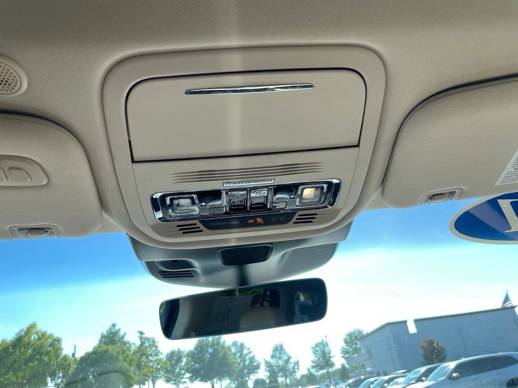 Used 2021 Lincoln Aviator Reserve w/ Elements Package Plus AWD/4WD image 16