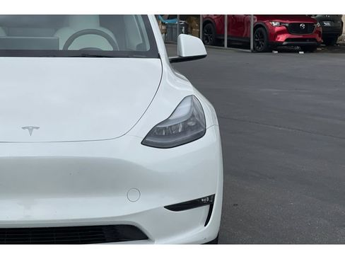 Used 2025 Tesla Model Y Long Range AWD/4WD image 20