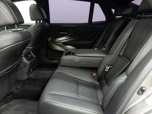 Used 2020 Lexus LS 500 w/ Accessory Package (Z2) image 8