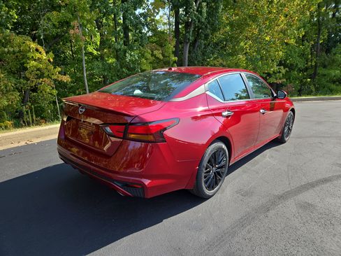 New 2025 Nissan Altima 2.5 SV w/ SV Special Edition Package image 3