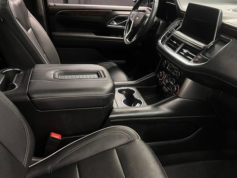 Used 2023 Chevrolet Tahoe Premier w/ Premium Package AWD/4WD image 7