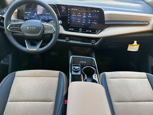 New 2026 Chevrolet Equinox ACTIV w/ LPO, Floor Liner Package image 14