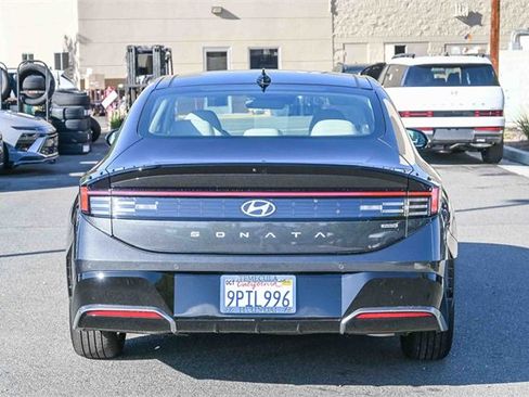 Certified 2025 Hyundai Sonata Limited image 6
