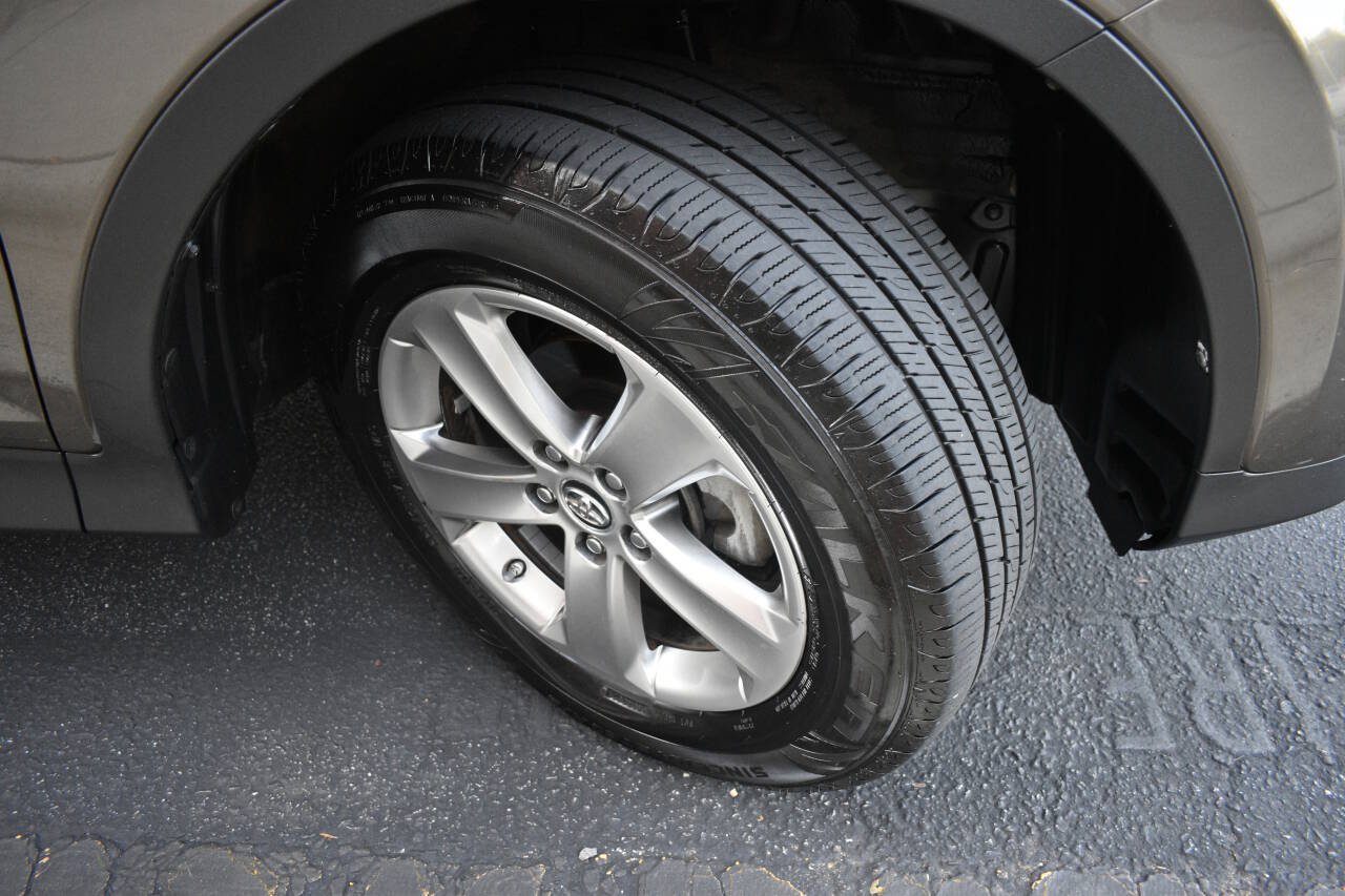 Used 2015 Toyota RAV4 XLE FWD image 44