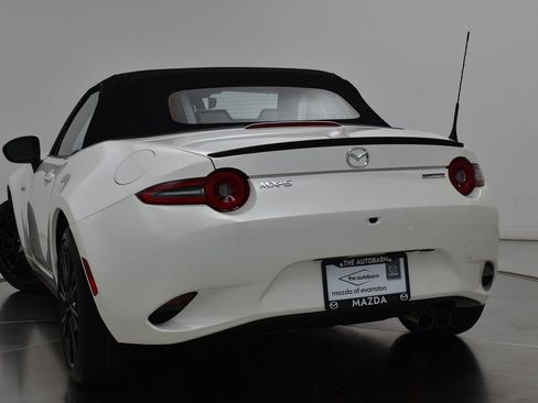 New 2026 MAZDA MX-5 Miata Club RWD image 9