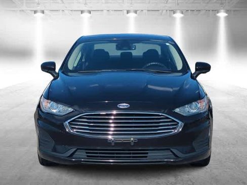 Used 2020 Ford Fusion SE FWD image 3