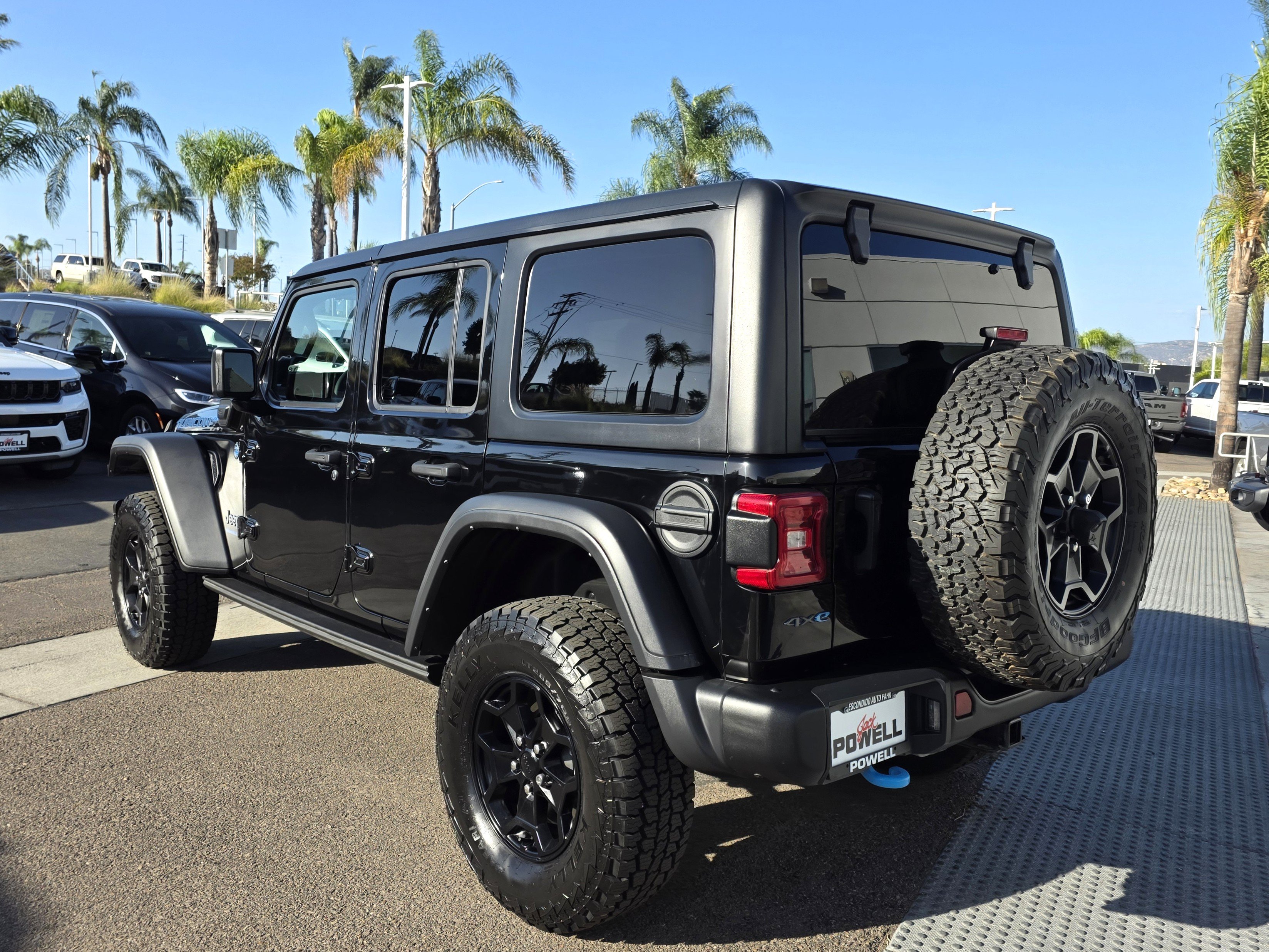Certified 2023 Jeep Wrangler Unlimited Rubicon 4xe AWD/4WD image 3