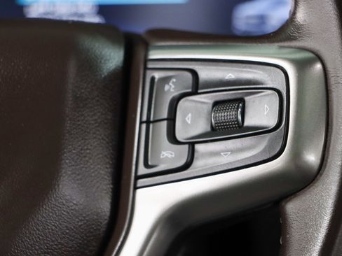 Used 2023 Chevrolet Suburban Z71 image 15