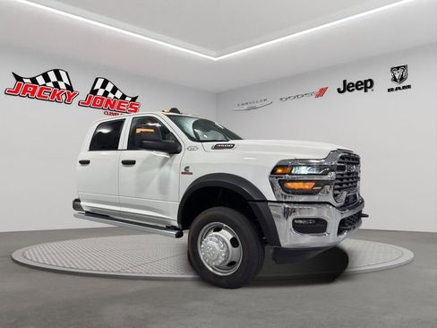 New 2025 RAM 4500 Tradesman image 10