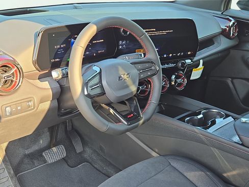 New 2025 Chevrolet Blazer EV RS image 17