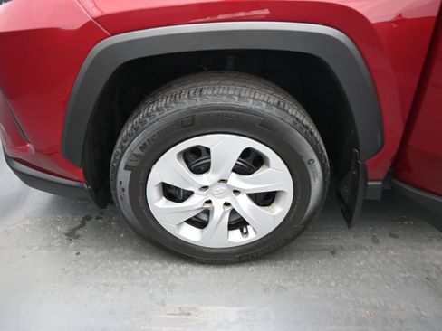 Used 2023 Toyota RAV4 LE FWD image 23