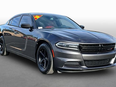 Used 2015 Dodge Charger SE w/ Popular Equipment Group image 10